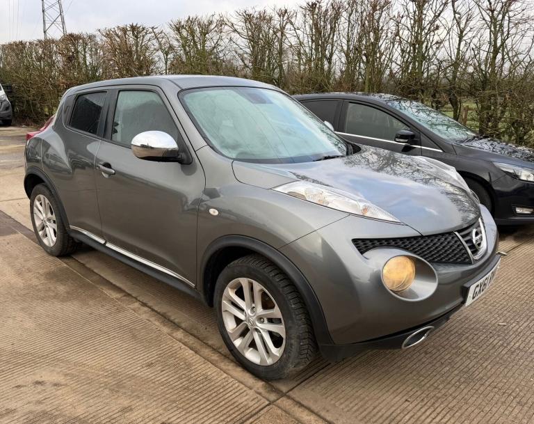 2011 Nissan Juke 1.6 Tekna 5dr CVT / SPARES OR REPAIRS / EXPORT /  HATCHBACK Petrol Automatic
