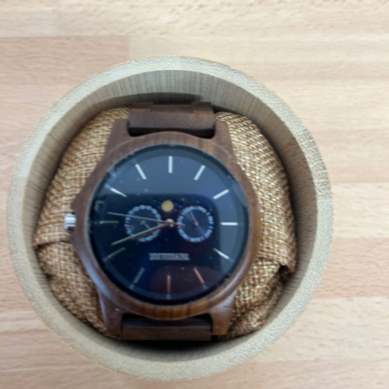 Stylish Wooden Watch with Dark Blue Face – Excellent Condition