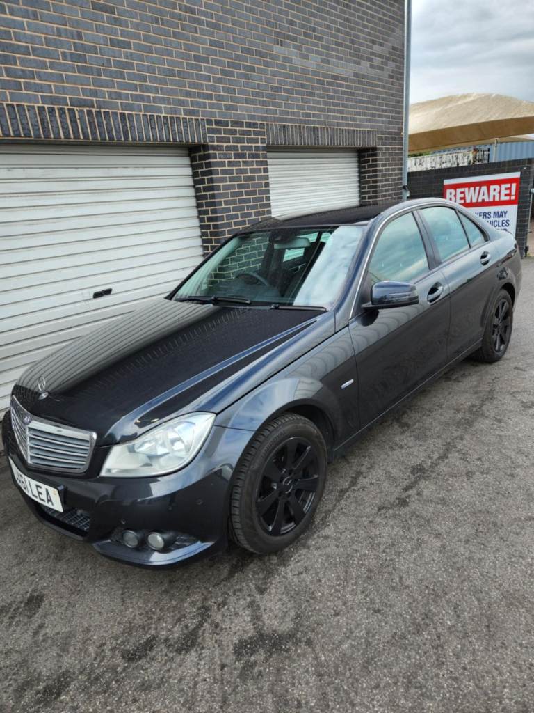 Mercedes-Benz, C CLASS, Saloon, 2011, Manual, 2143 (cc), 4 doors