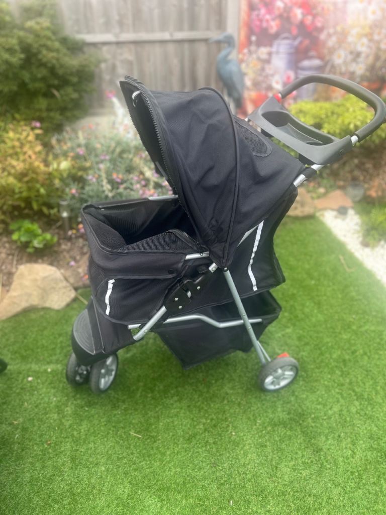 Black Pet Stroller / Buggy for Small Dogs or Cats used twice 