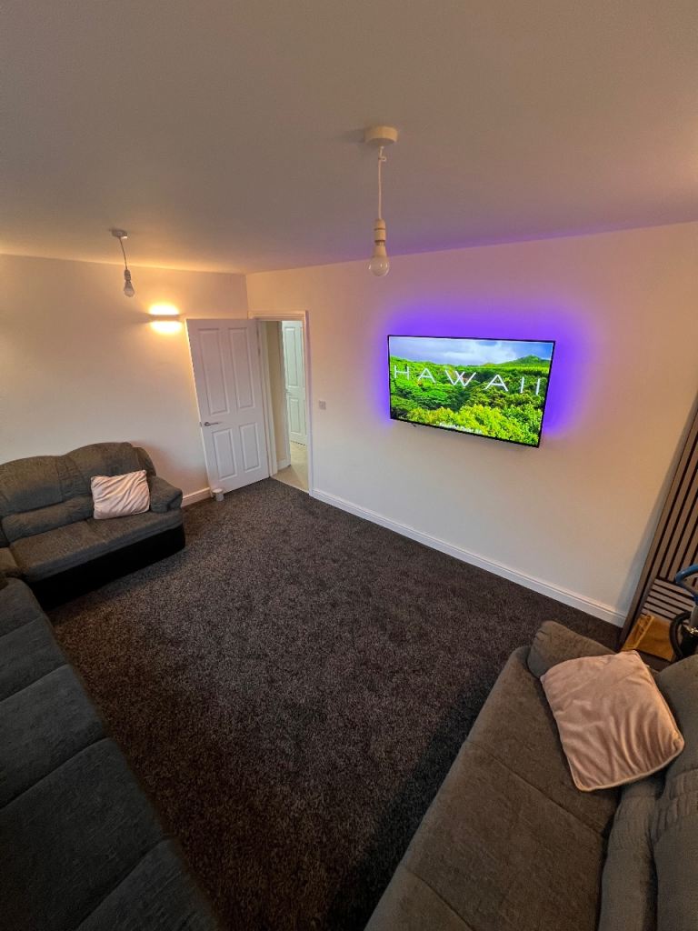 Private rooms for rent 