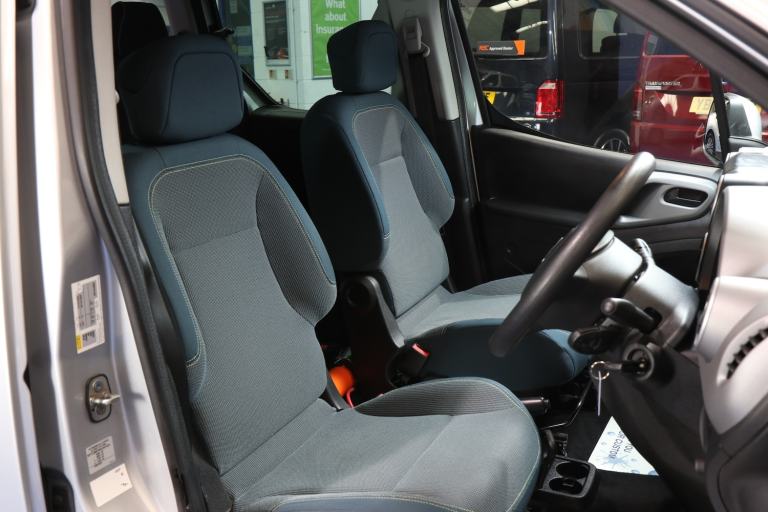 Citroen Berlingo Wheelchair Accessible Mobility Vehicle Winch Ramp Lowered floor