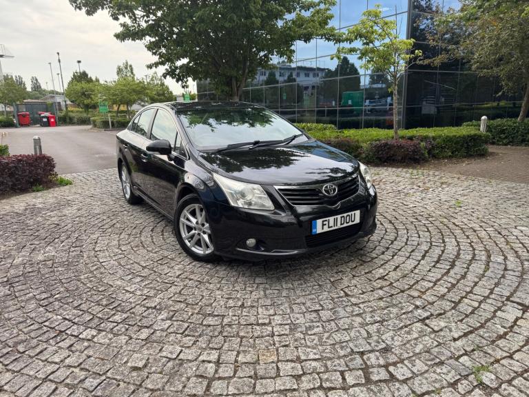 2011 Toyota Avensis 1.8 V-matic TR Nav 4dr CVT Auto SALOON Petrol Automatic
