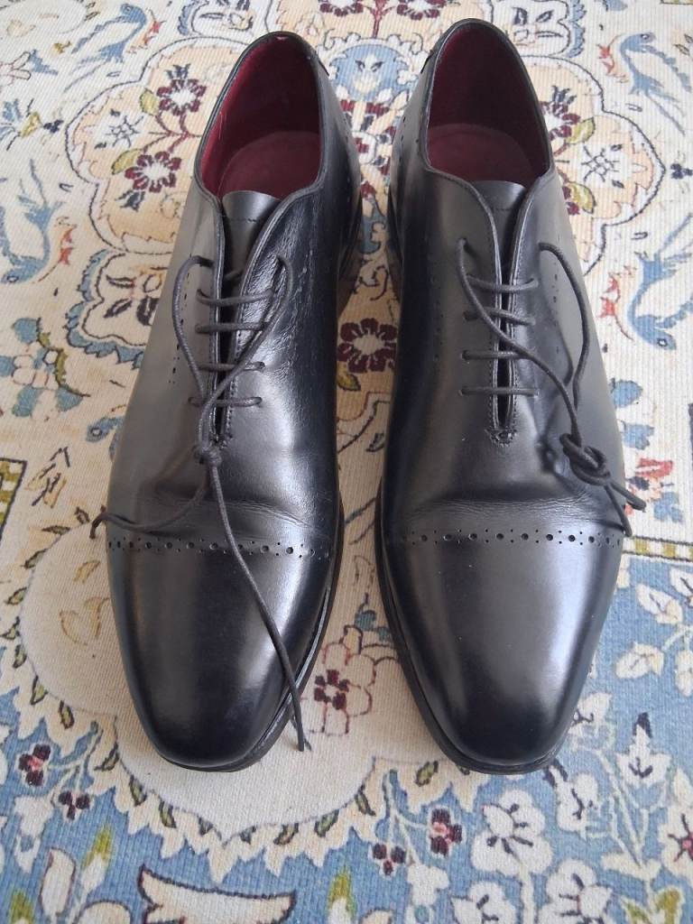 Charles Tyrwhitt men's black wholecut shoes UK8
