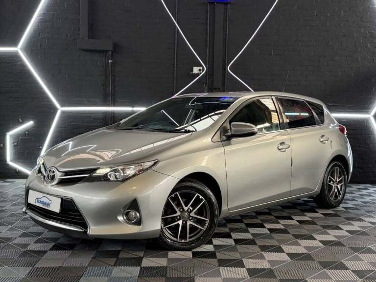 2014 64 TOYOTA AURIS 1.4 D-4D ICON PLUS HATCHBACK 5DR DIESEL MANUAL EURO 5 (S/S)