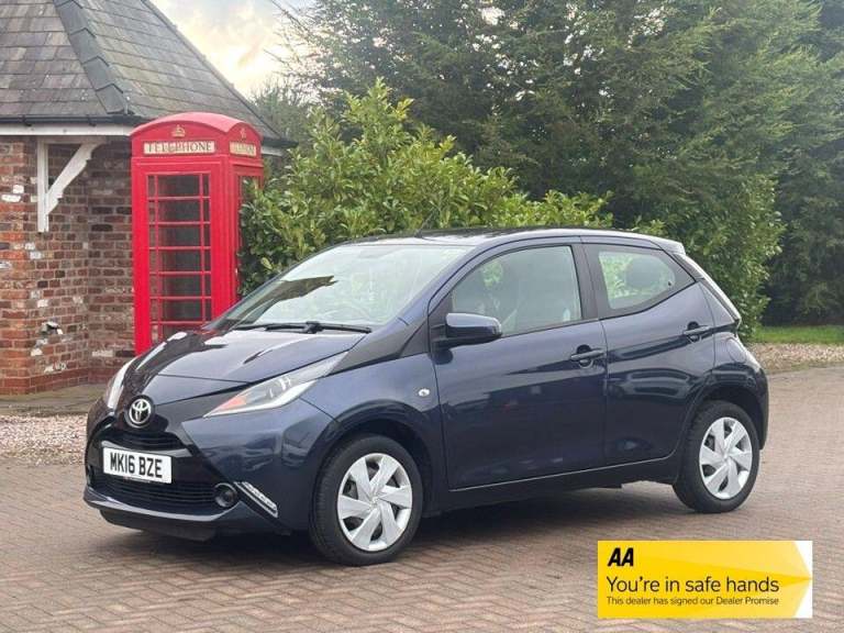 2016 Toyota AYGO 1.0 VVT-i x-play Euro 6 5dr HATCHBACK Petrol Manual