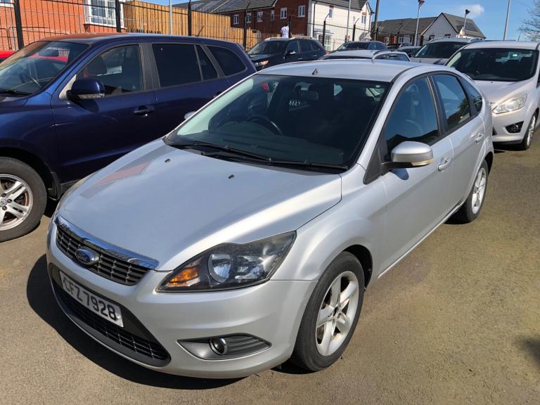 2010 Ford Focus 1.6 Zetec 5 Door HATCHBACK Petrol Manual