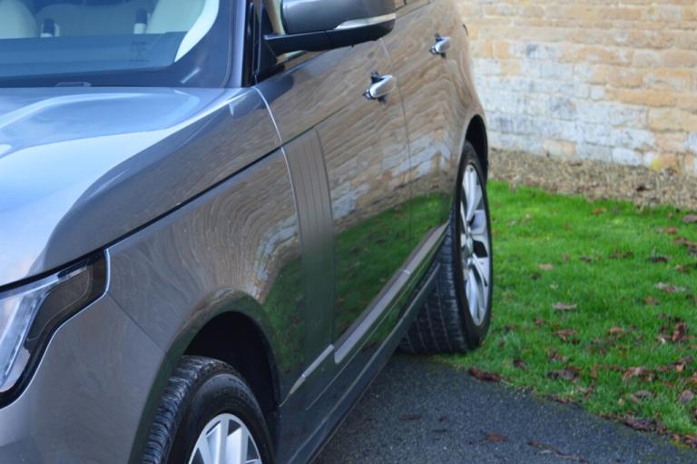 2018 Land Rover Range Rover 4.4 SDV8 Autobiography 4dr Auto ESTATE DIESEL Automatic