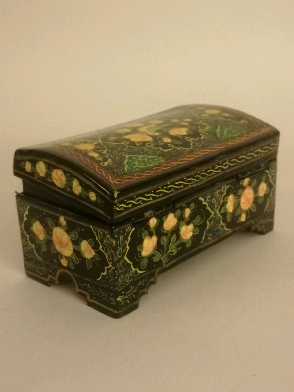 Vintage  small Jewellery box. 5,5inch 