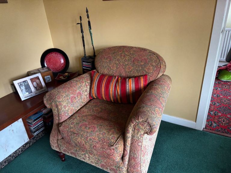 Free 3 piece sofa