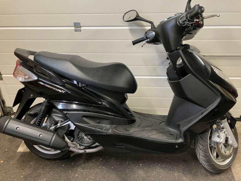 Yamaha, NXC, 2009, 124 (cc)