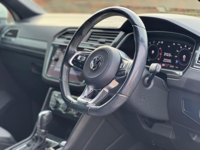 2019 Volkswagen Tiguan 1.5 TSI EVO R-Line DSG Euro 6 (s/s) 5dr ESTATE Petrol Automatic