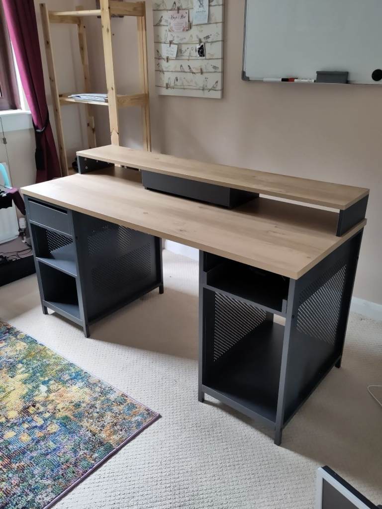 Gaming/office desk
