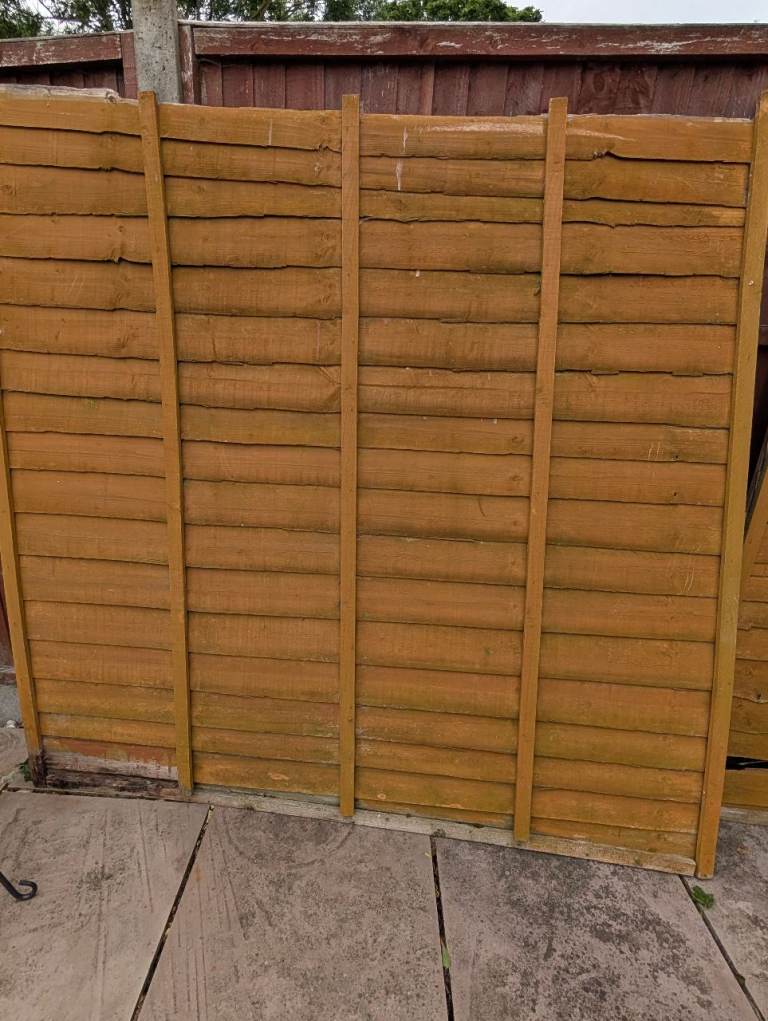 Free Garden Fence Panels