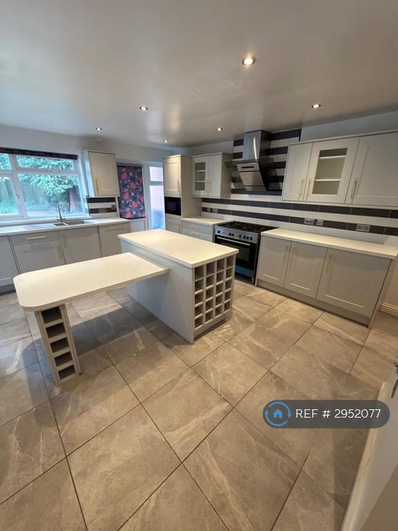 4 bedroom house in Madison Avenue, Birmingham, B36 (4 bed) (#2952077)