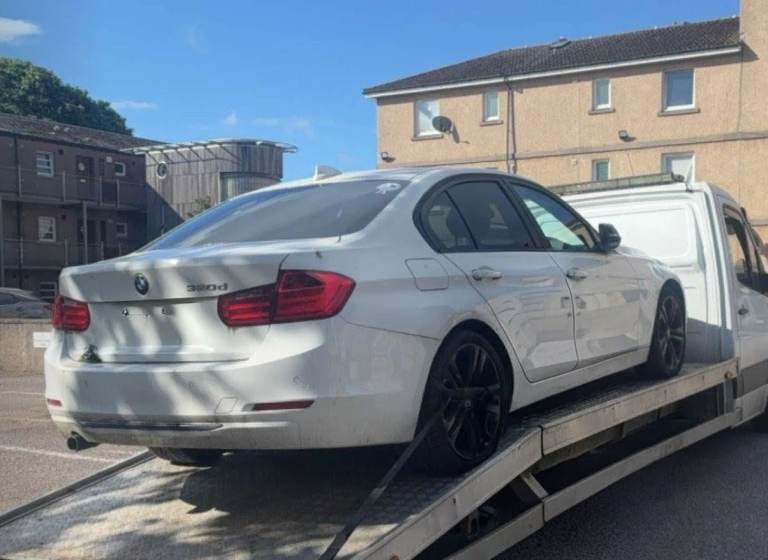 Breaking F30 320d BMW