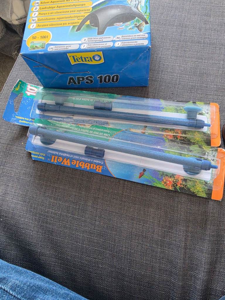 Tetra aps 100 air pump