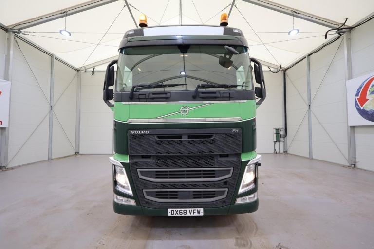 2018 (68 PLATE) Volvo  FH500 6x2 Euro 6 Tractor Units