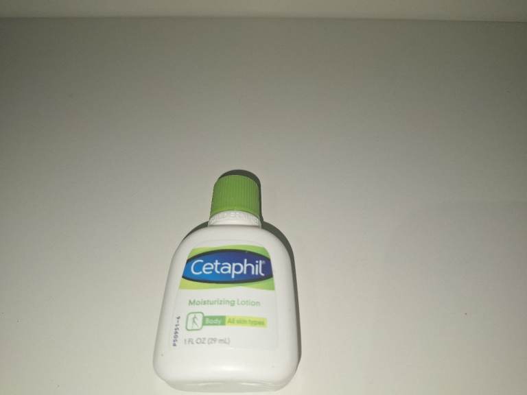 Cetaphil Moisturising Lotion All Skin Types 29ml – Lightweight Long-Last Hydration