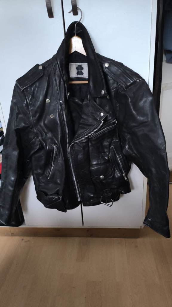 Motorbike accessories, clothing, straps, warmies, cam