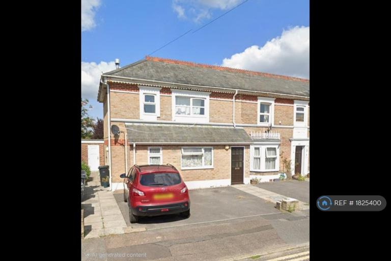 2 bedroom flat in Latimer Road, Bournemouth, BH9 (2 bed) (#1825400)