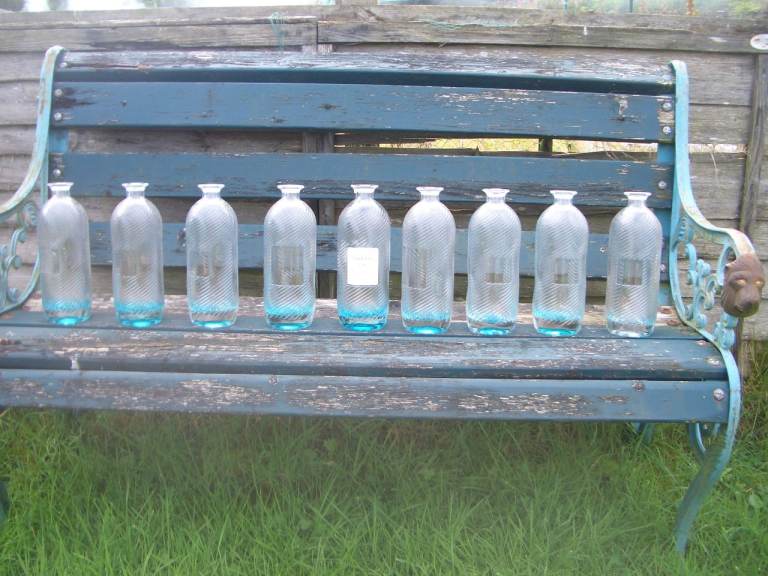 image for 9 Harris Gin Bottles 