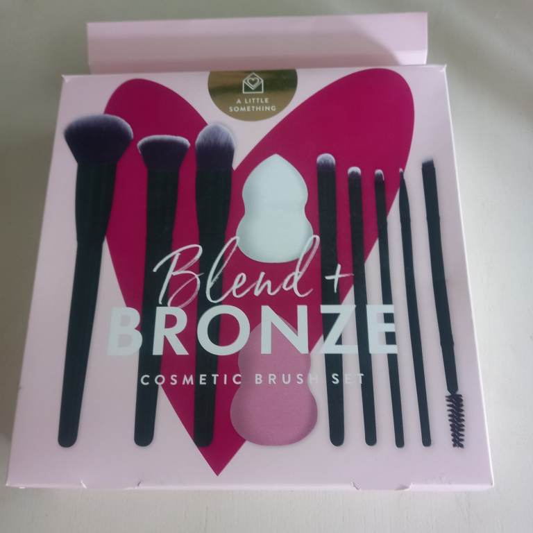 Make up brush set NEW
