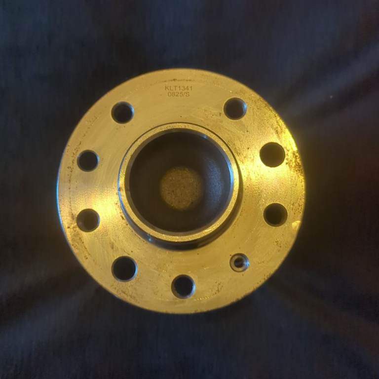 KLT1341 0825/S Front Wheel Hub Bearing Assembly ABS Sensor Untested
