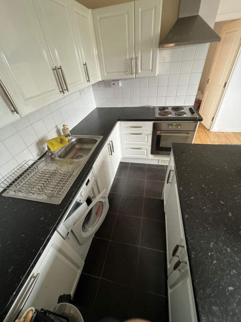 One Bedroom Flat CV2 Student/Working