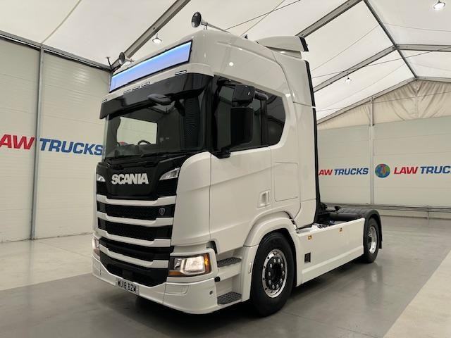 Scania R450 6x2 Midlift Highline Tractor Unit PTO