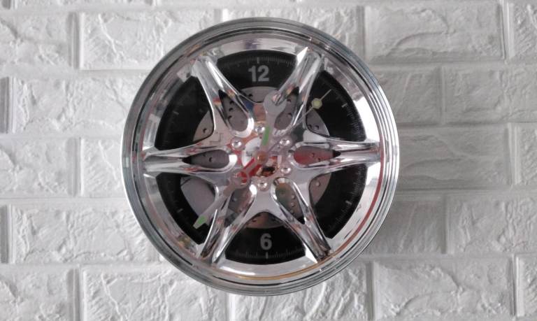 LED automotive light up wall clock man cave home bar 