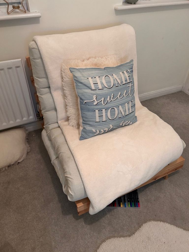 Futon chair bed