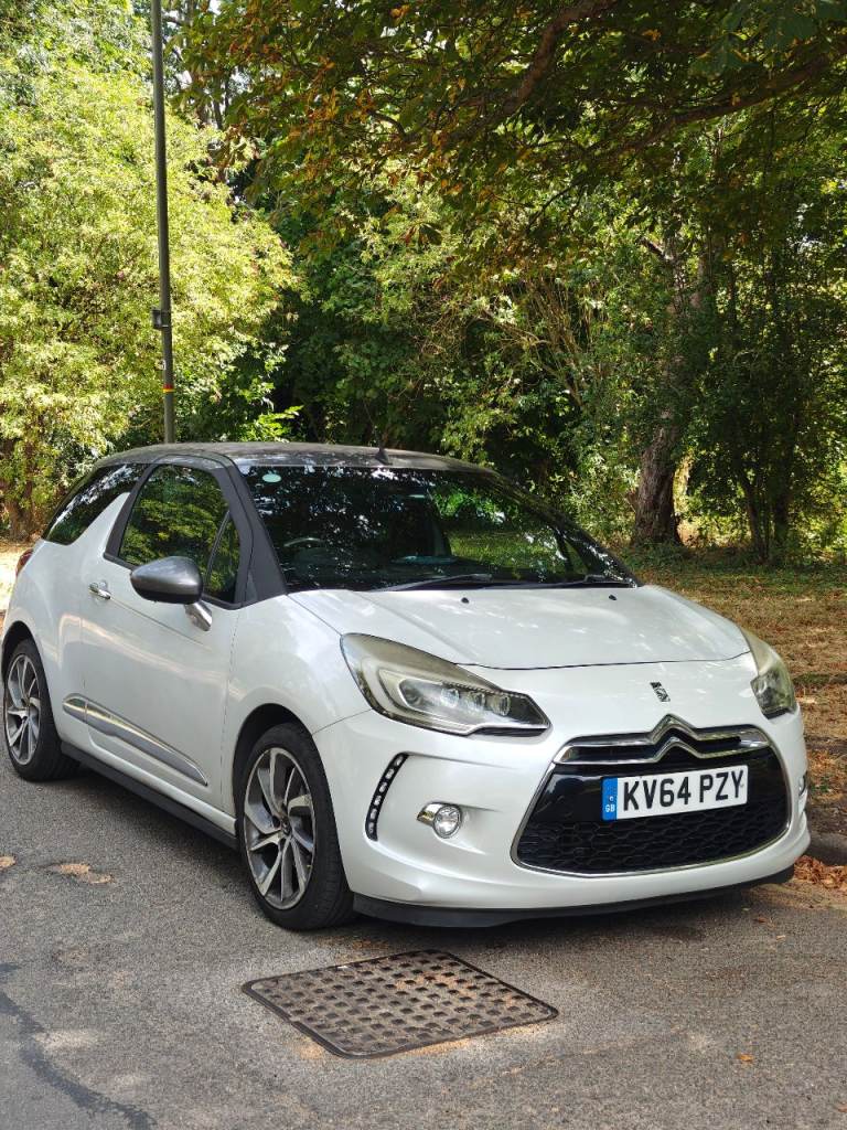 Citroen, DS3, Convertible, 2014, Manual, 1598 (cc), 3 doors