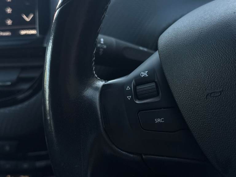 2018 Peugeot 2008 1.2 PureTech Allure 5dr HATCHBACK PETROL Manual