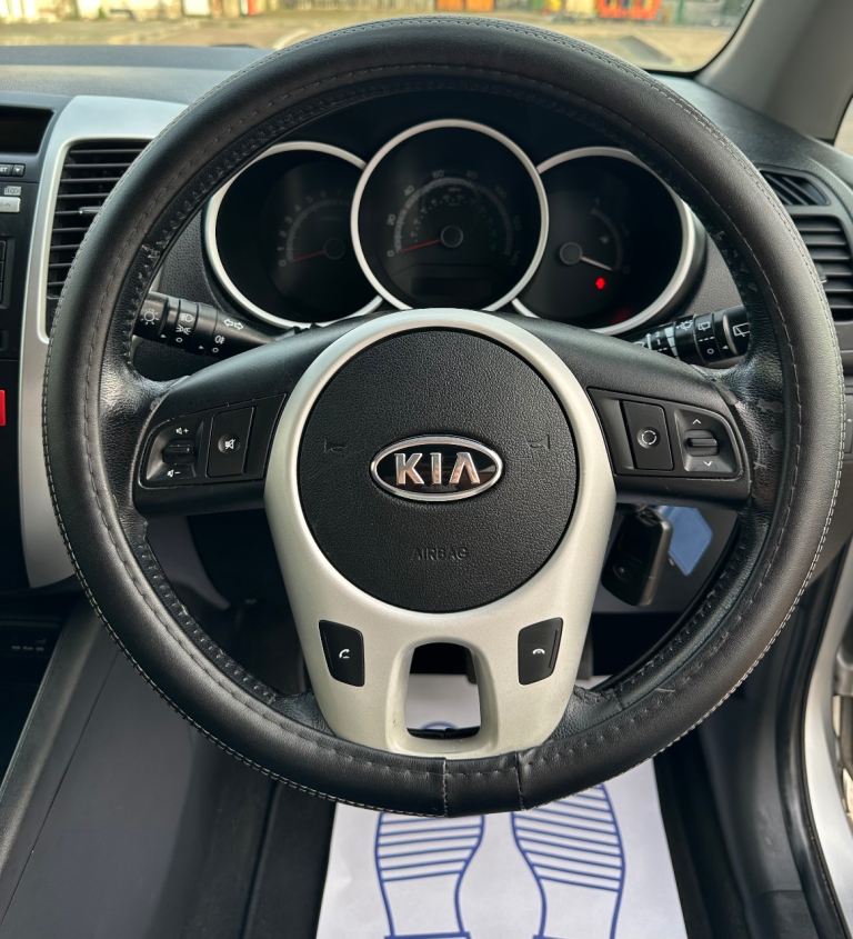 2012 KIA Venga 2 1.4 EcoDynamics MPV 1 Owner From New 12 MONTHS MOT