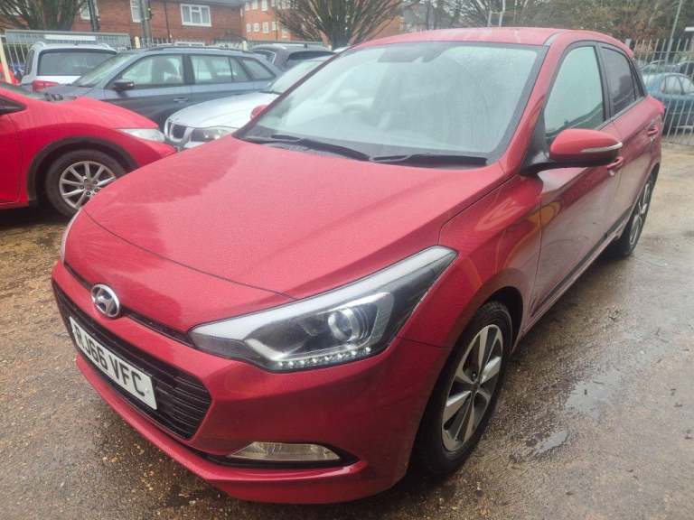  Hyundai i20 1.0T GDI Premium 5dr Petrol