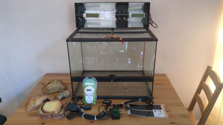Exo-Terra 60X45X45 Vivarium. £200 ONO