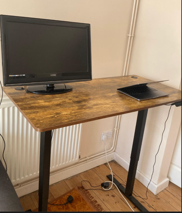 Stand desk