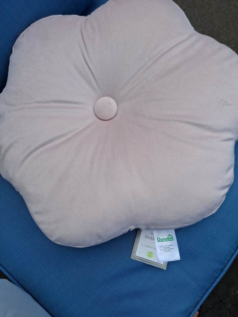 Dunelm Flower Shaped Velvet Cushion – New with Tags