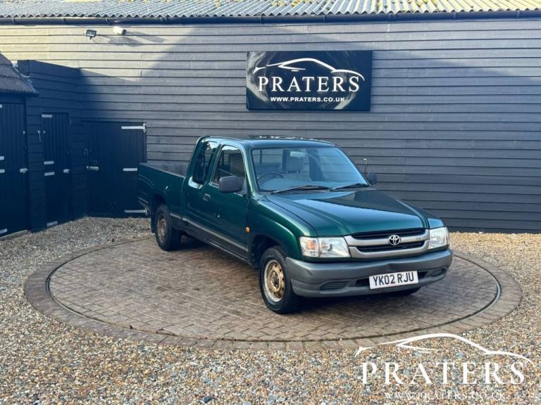 2002 Toyota Hilux 2.5 240 FX Pickup 4dr Diesel Manual (88 bhp) PICKUP Diesel Manual