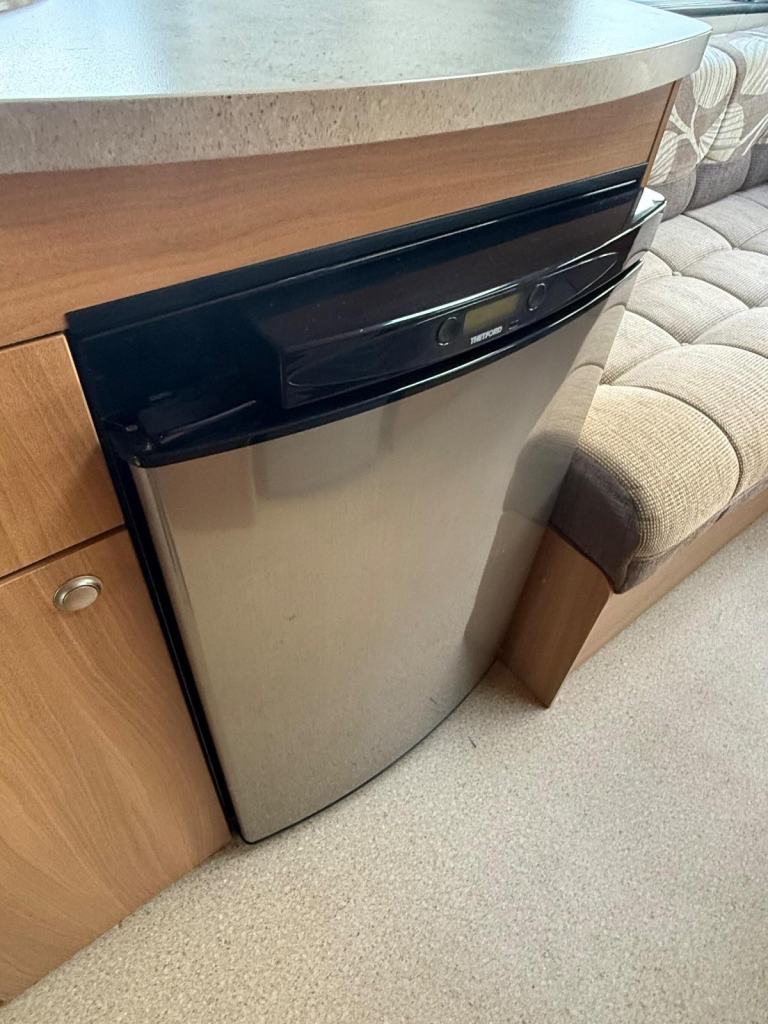 2011 Swift Fairway 565 6 Berth fixed bunk beds