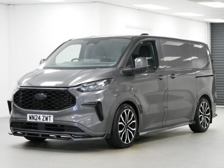 24 FORD TRANSIT CUSTOM 300 2.0 EBL 136 BHP SWB LIMITED PROJEX EDITION ( NO VAT )