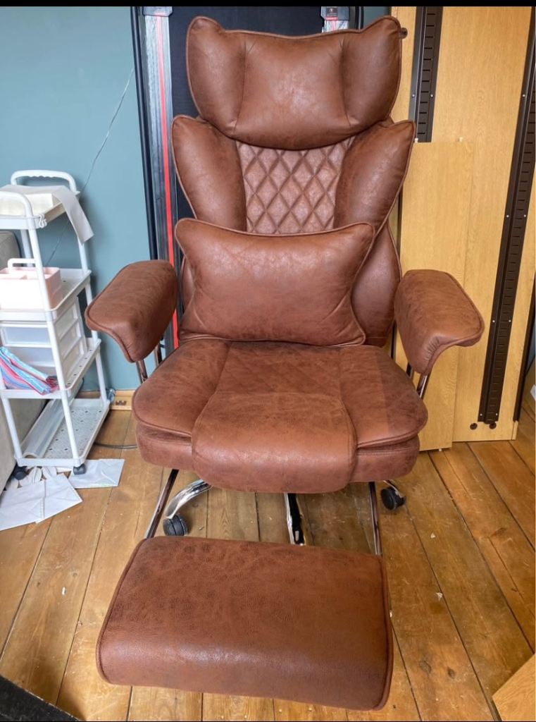 Compact desk and chair 