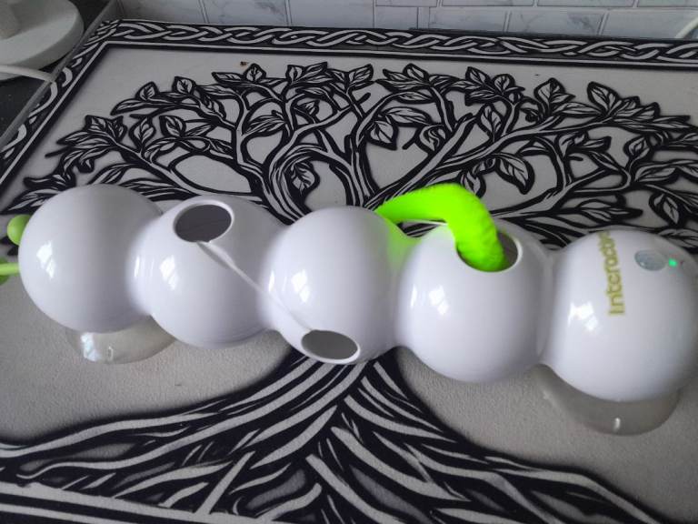 Rechargeable cat toy new