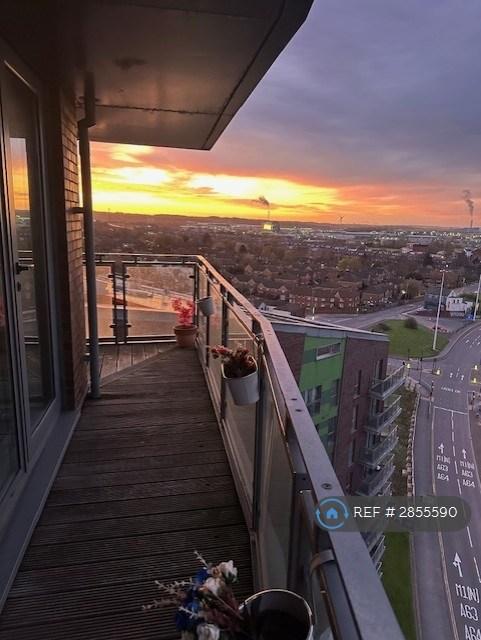 2 bedroom flat in Cross Green Lane, Leeds, LS9 (2 bed) (#2855590)