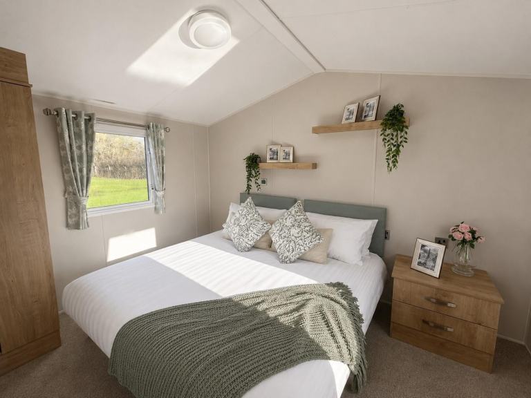 2018 Willerby Richmond in West Mersea, Colchester   - Lodge / Caravan 