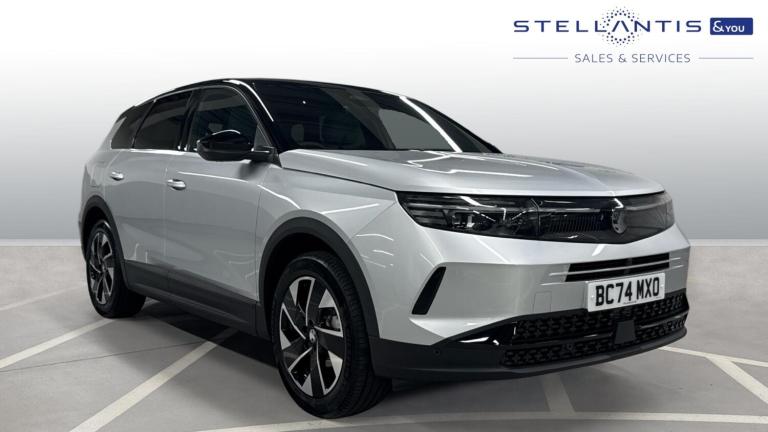 2025 Vauxhall Grandland 1.2 Ultimate SUV 5dr Petrol Hybrid e-DCT Euro 6 (s/s) (136 ps) SUV Hybrid...