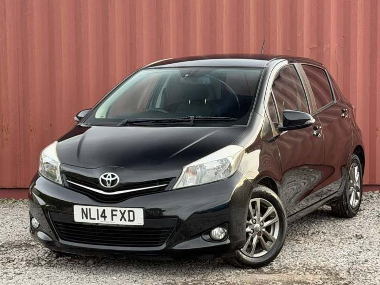 Toyota Yaris 1.33 Dual VVT-i Icon Plus Euro 5 5dr Petrol Manual