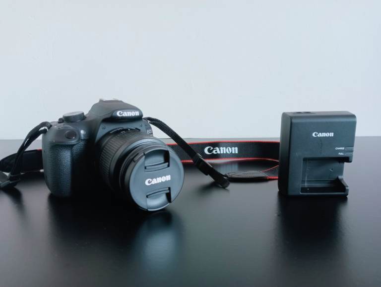 Canon DSLR Camera with Charger and Strap – Good Condition