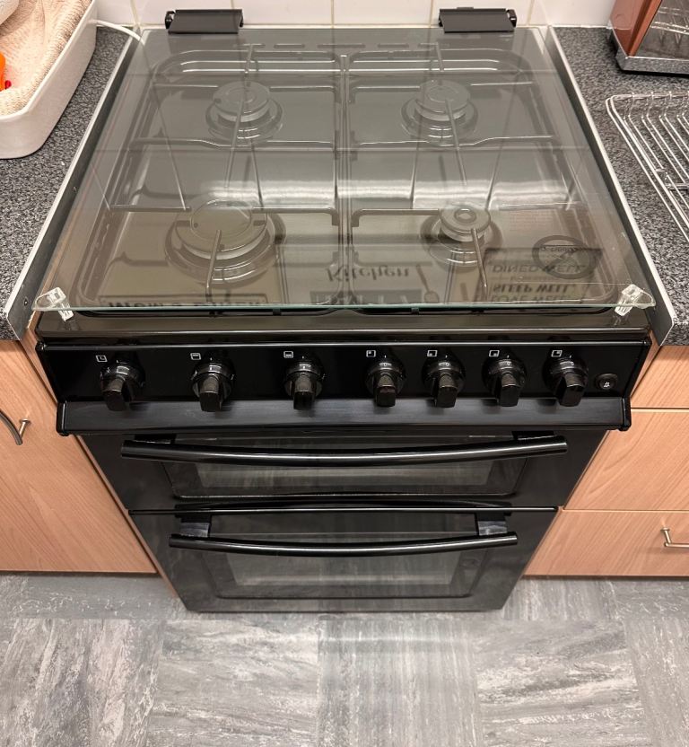 Swan double oven gas cooker and grill like new